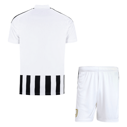 Juventus Koduvorm Jalgpallikomplekt 2026/27